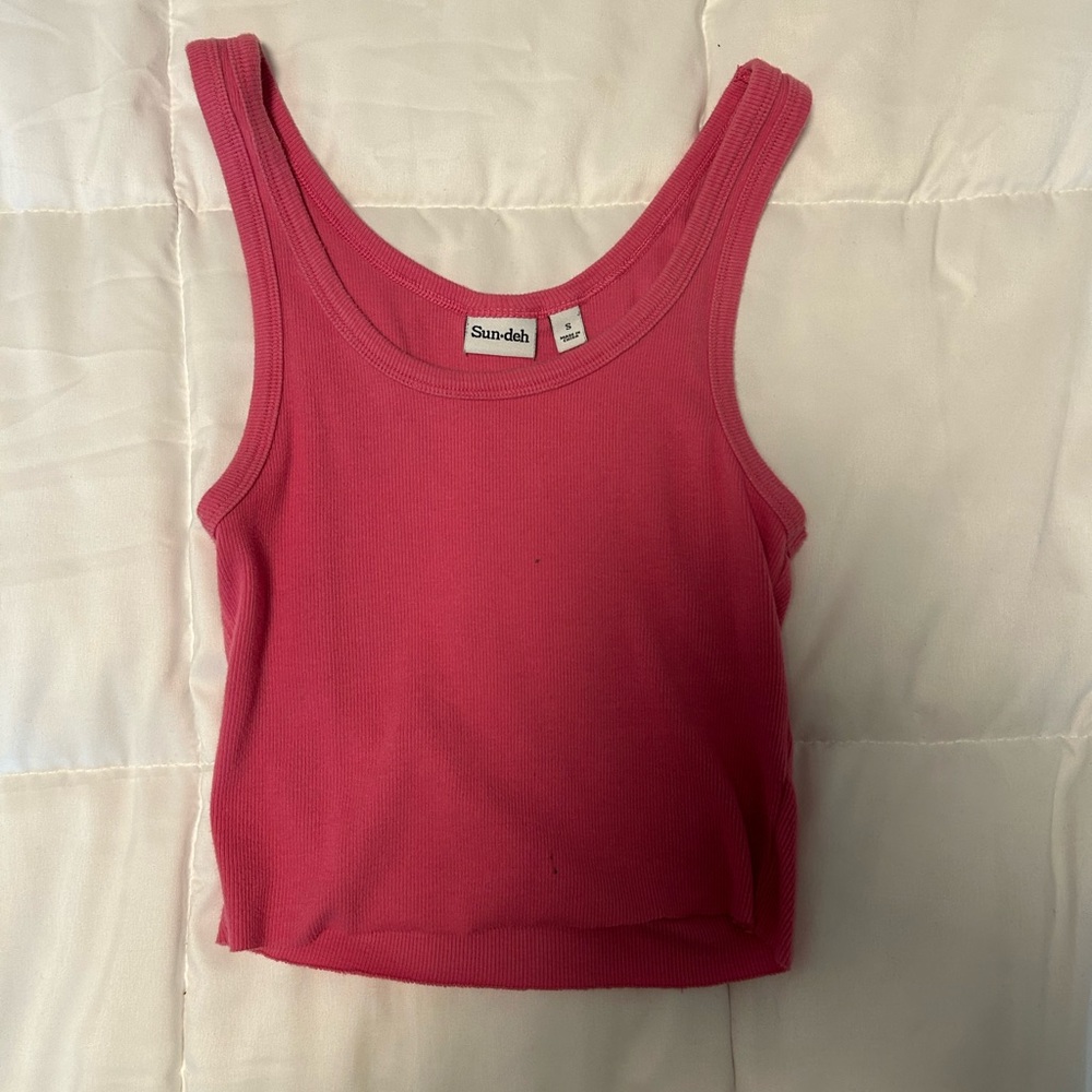Aritzia Pink Cropped Fitted Tank Top